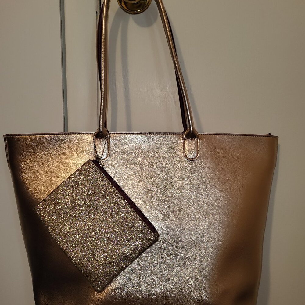 Bath & Body rare extra large gold zippered tote
